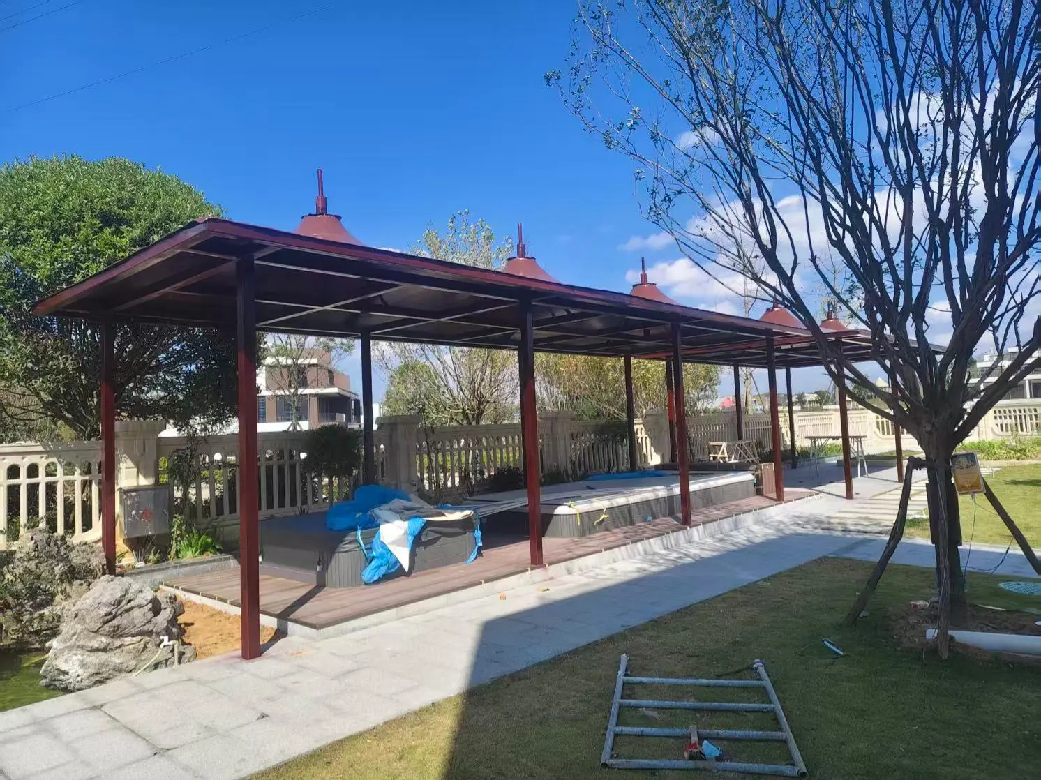 贵州三穗园区小区膜结构停车棚怎么选？本地源头工厂拆解三大坑，避开返修翻倍成本